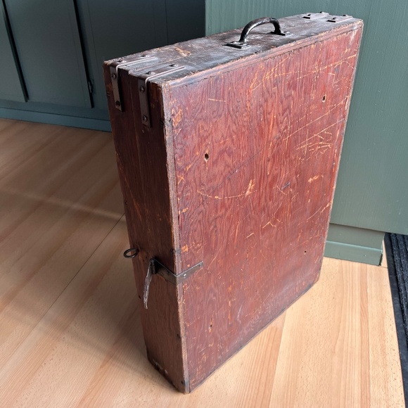 Vintage Wood Locksmiths Key Cabinet / Box - Picture 8 of 11